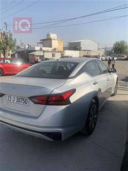 نیسان ئەلتیما